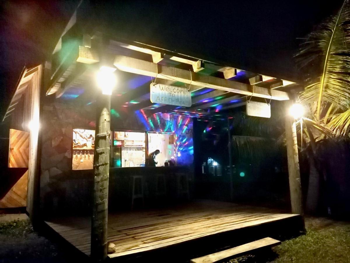 Afro Beach Eco Resort Butre Экстерьер фото