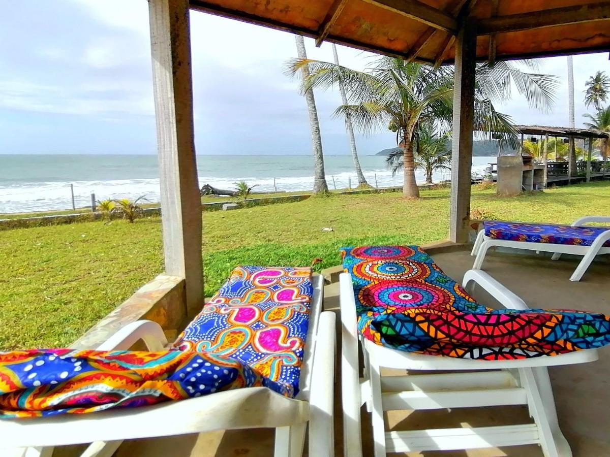 Afro Beach Eco Resort Butre Экстерьер фото