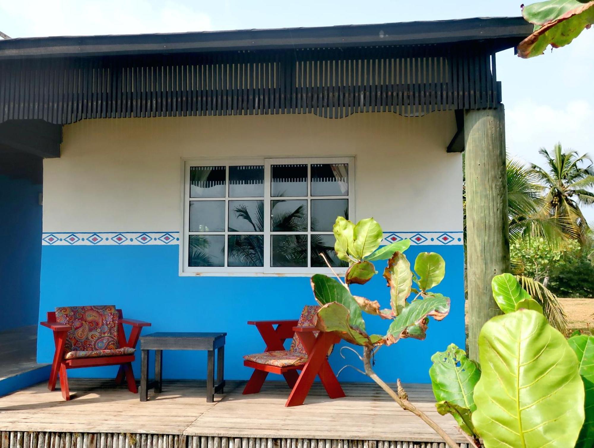 Afro Beach Eco Resort Butre Экстерьер фото