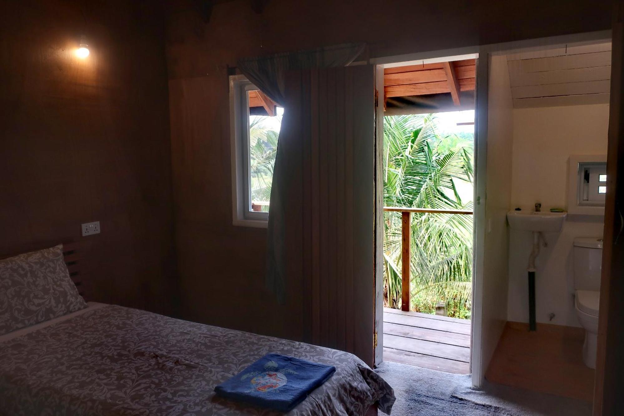 Afro Beach Eco Resort Butre Номер фото