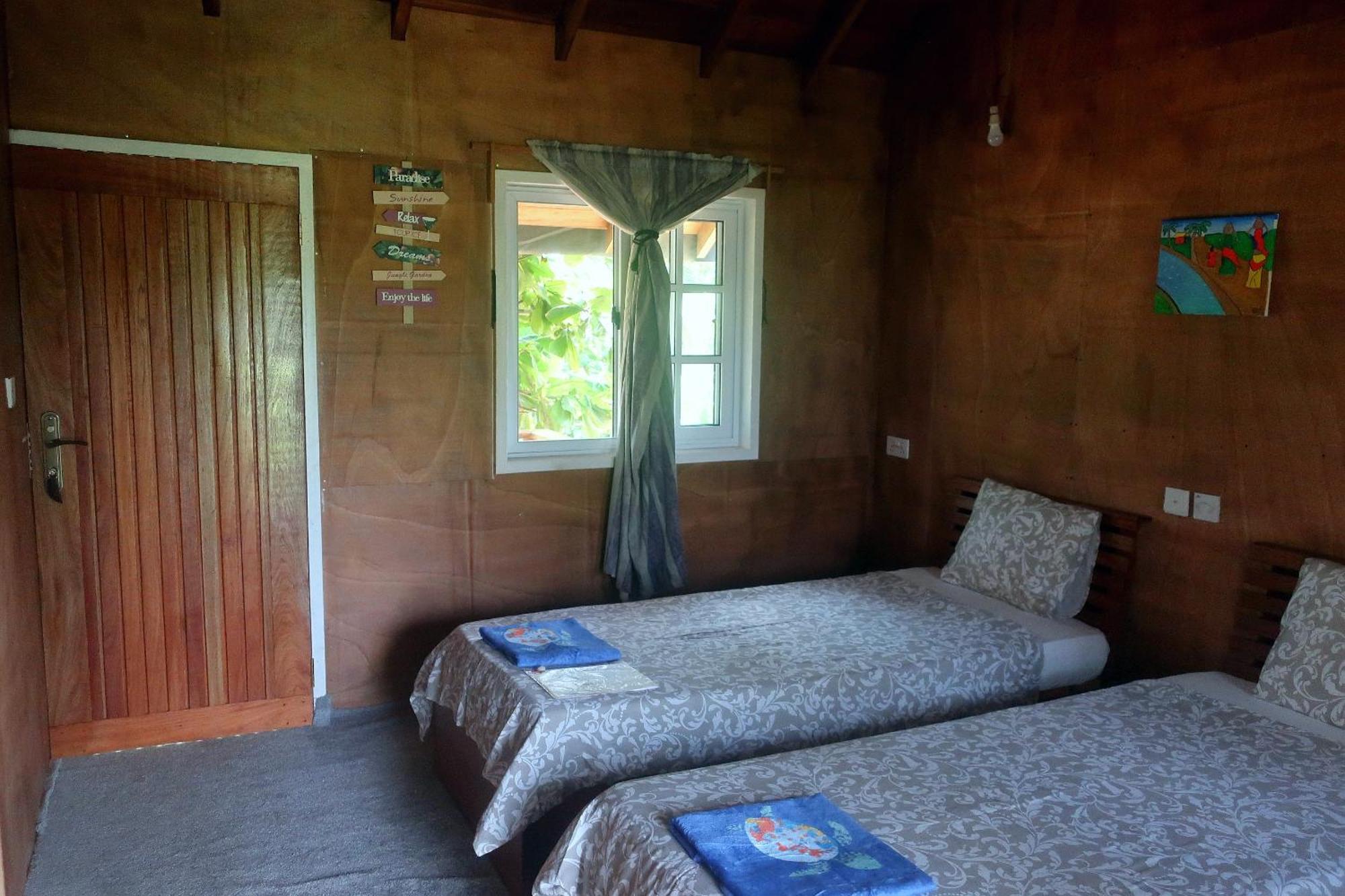 Afro Beach Eco Resort Butre Номер фото