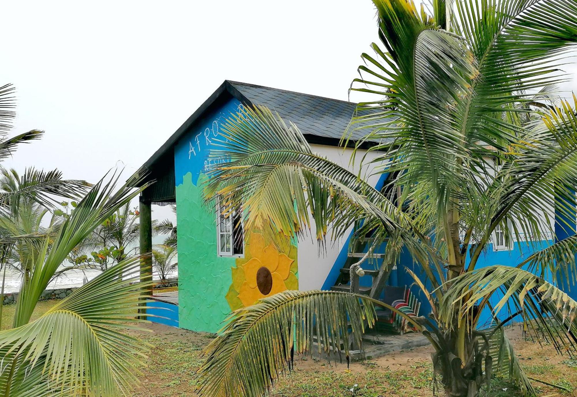 Afro Beach Eco Resort Butre Номер фото